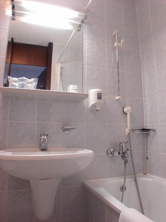 Hotel Kanin Bovec Pokoj fotografie